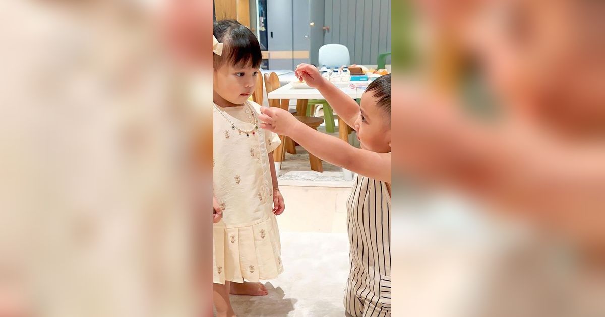 Momen Lucu Ameena & Rayyanza Playdate, Netizen 'Bestie dari Bayi'