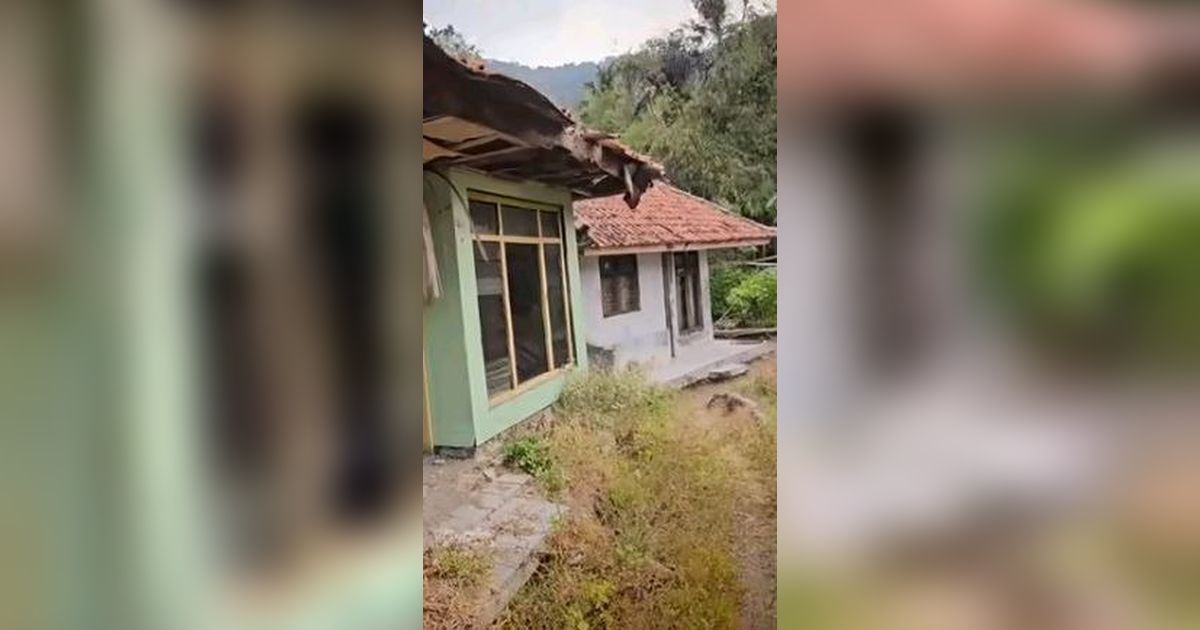 Hidup di Antara Puluhan Rumah Kosong, Keluarga Ini Tinggal di Kampung Mati Cigerut