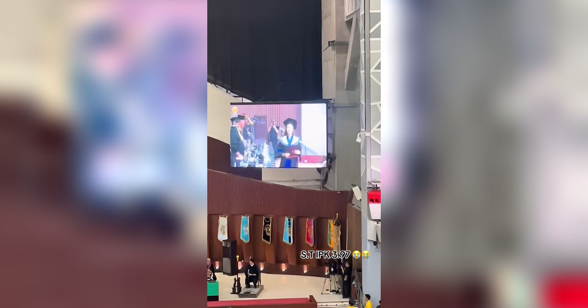 Viral Momen Wisudawan Terbaik Teknik UI Dapat IPK 3,97, Warganet Auto Minder: 'Makan Apa Mbak, Kok Bisa?'