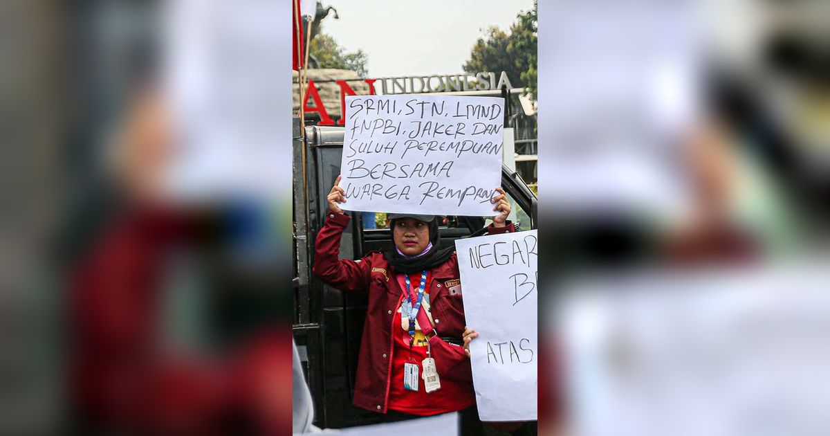 FOTO: Emak-Emak Ikut Aksi Solidaritas untuk Pulau Rempang