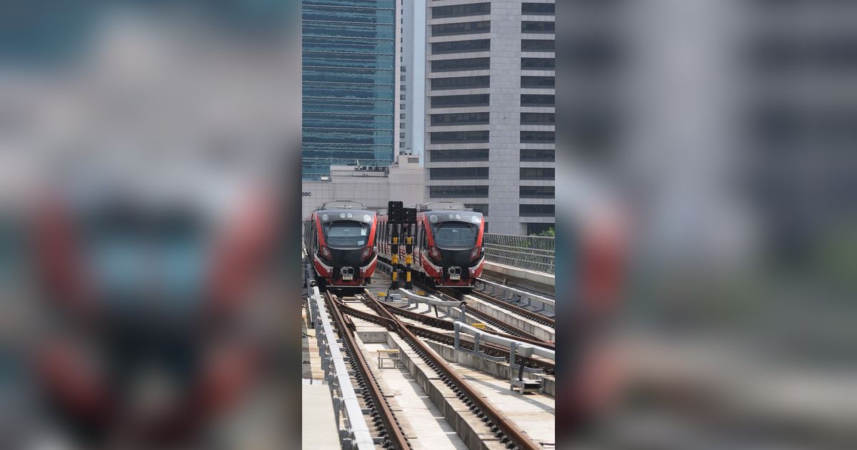 Penjelasan LRT Jabodebek soal Viral AC Bocor Bikin Lantai Basah