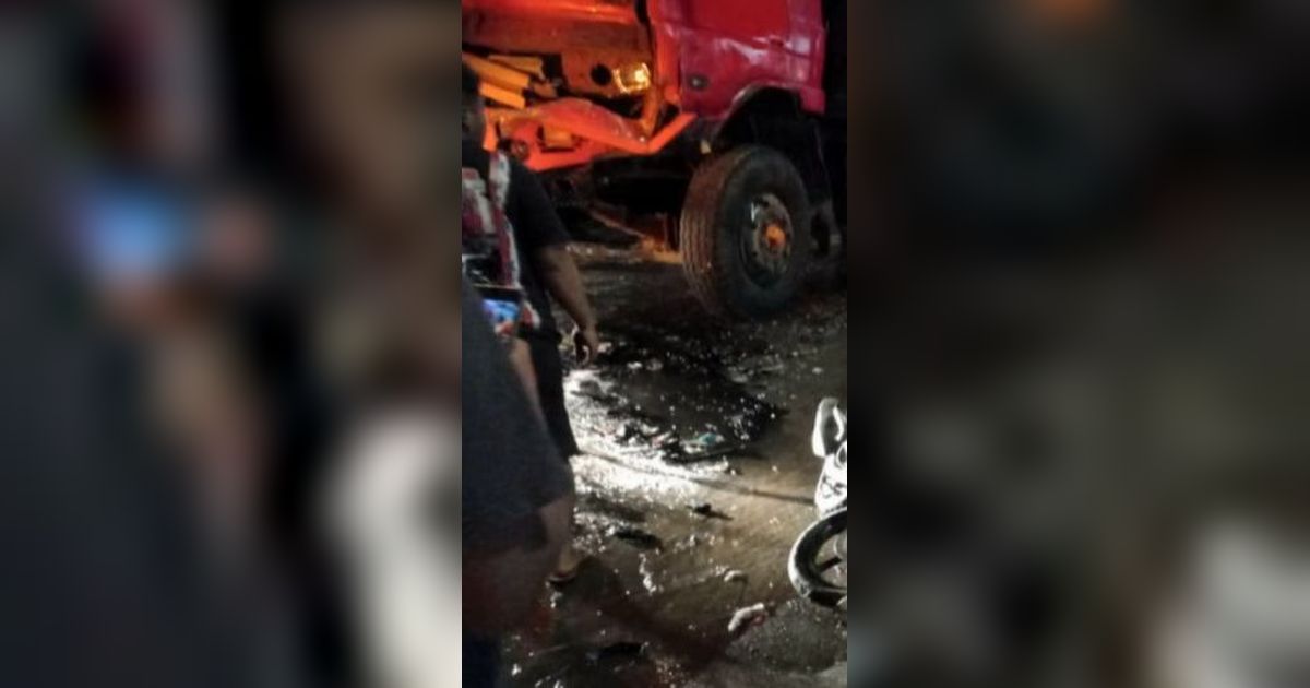 VIDEO: Rekaman CCTV Detik-Detik Truk Rem Blong Sebabkan Kecelakaan Maut di Exit Tol Bawen