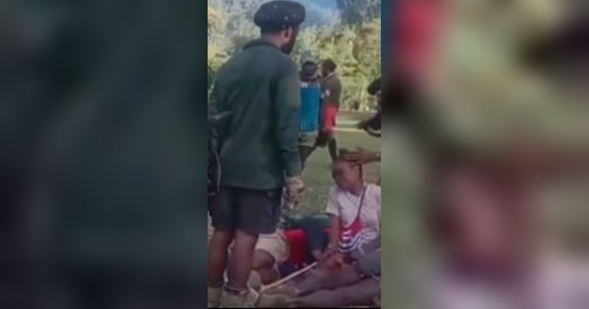 VIDEO: Blak-blakan Ahli Militer, Ada Prajurit TNI Jual Senjata ke KKB