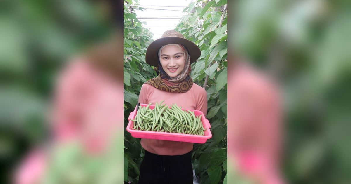 10 Potret Melody Eks JKT48 Saat Berkebun, Viral Disebut Lebih Cocok jadi Duta Petani Milenial