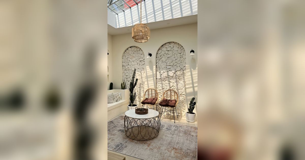 Dinding Batu Putih, Rumah Jadi Serasa Bernuansa Resort