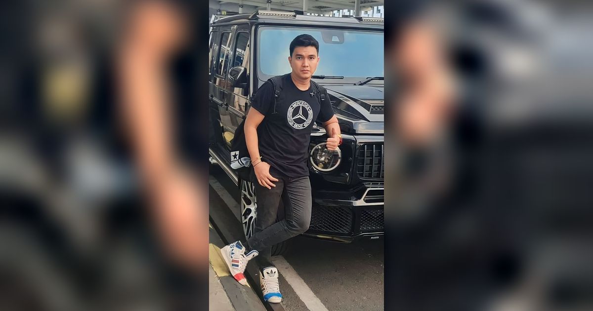 Detik-detik Aldi Taher Lempar Celana ke Penonton Saat Konser: Limited Edition
