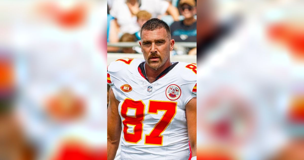 Fanatics reported to TMZ yesterday that Travis Kelce Jerseys saw a 400%  spike in sales 