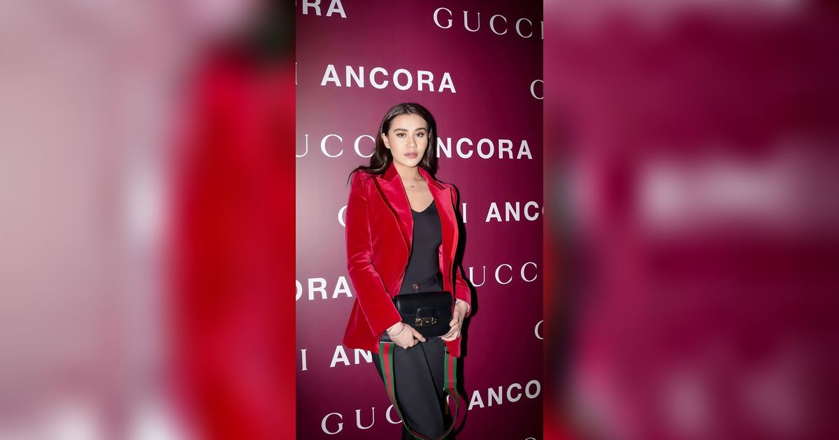 Mix and Match Smart Casual Seru ala Aaliyah Massaid