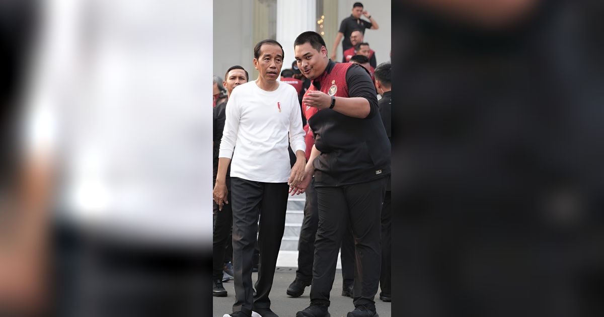 Viral Video Menpora Dito Asyik Nyanyi dan Joget Samping Jokowi, Mendadak Ciut Saat Dipelototin Paspampres