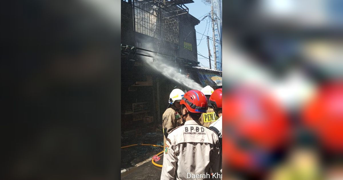 Rumah Makan di Jakpus Terbakar, Dua Orang Meninggal dan Tiga Luka-Luka