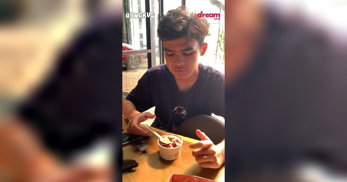 BUNGKUS! `Icip-Icip` Jajanan Viral Cookie Bomb