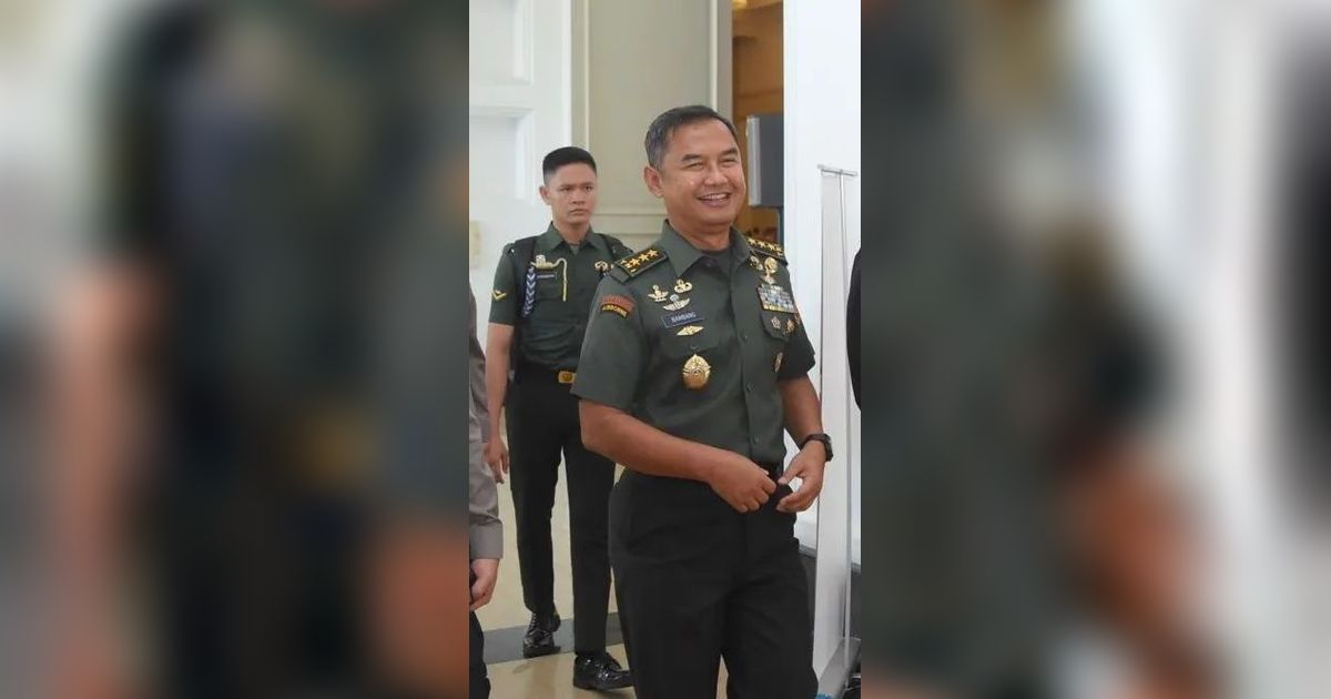 Potret Bintang Tiga TNI di Antara Dua Jenderal Polisi, Sama-Sama Jebolan 1988