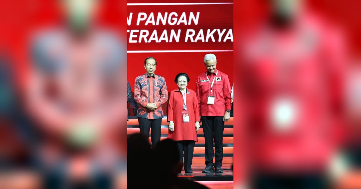 Jokowi, Megawati dan Ganjar Bisik-Bisik soal Cawapres, Bahas Nama Khofifah?