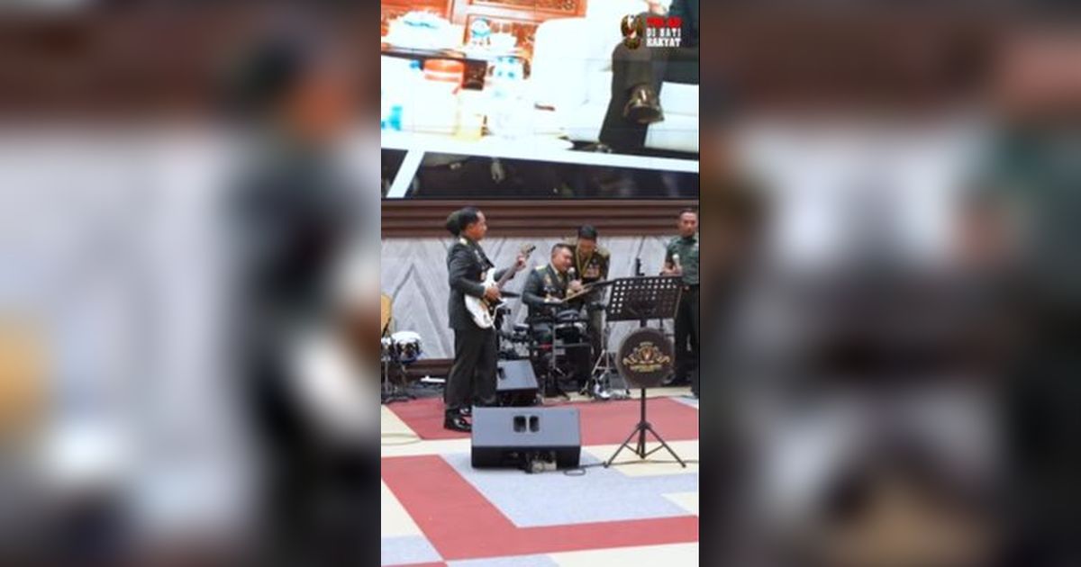 Kasad Gebuk Drum dan Wakasad Main Gitar Petik Melodinya Bikin Melongo, Kasad Singapura Asik Bernyanyi Jadi Vokalis