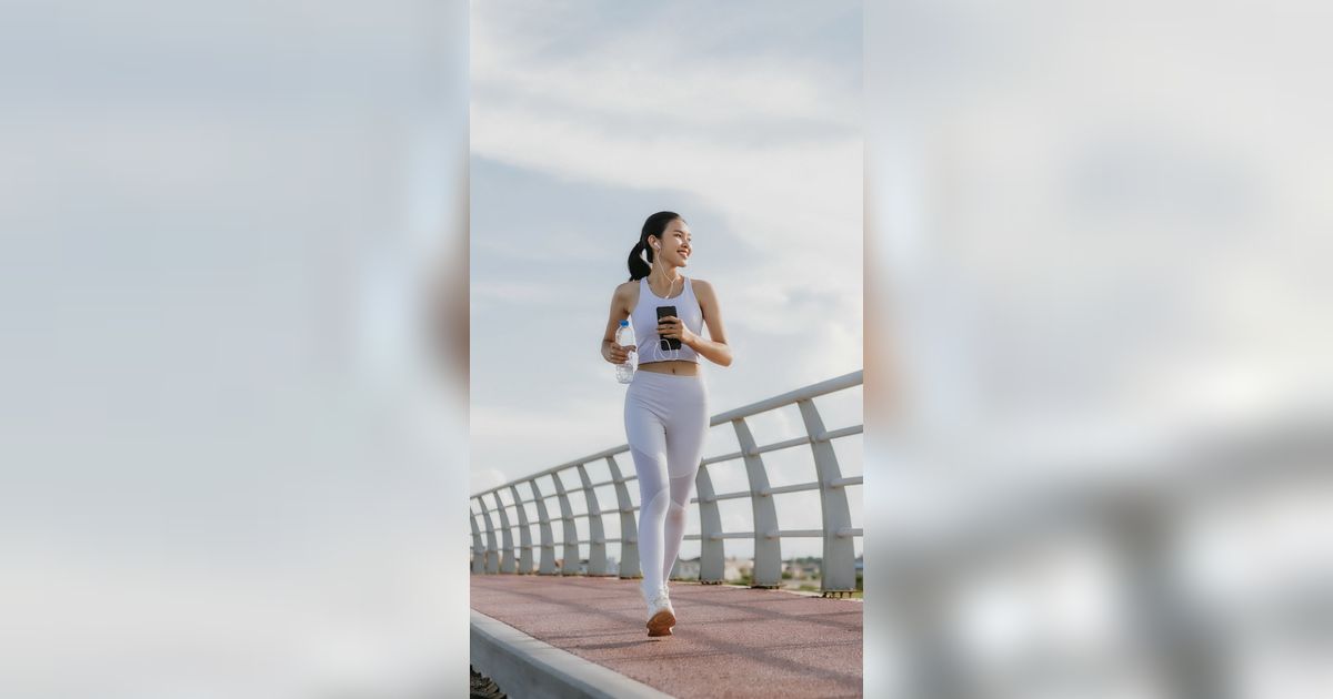 Mengenal Tren 'Silent Walking' di TikTok, Jitu Bakar Kalori dan Redakan Stres