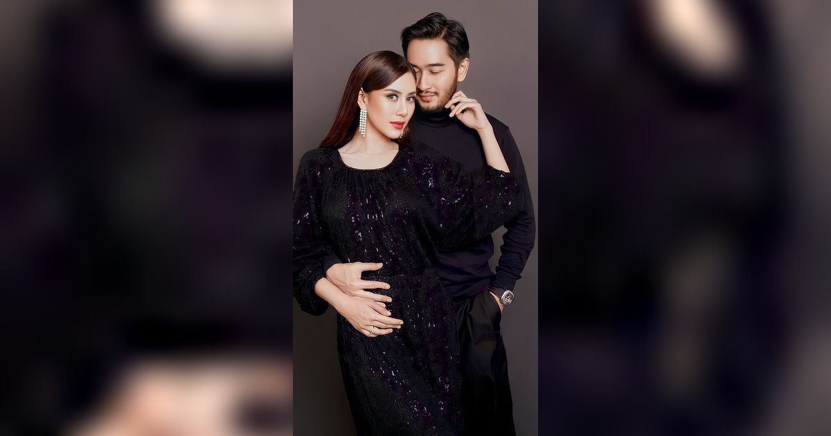 Potret Jeje Govinda dan Syahnaz Kembali Mesra, Pamer Pelukan di Depan Nagita