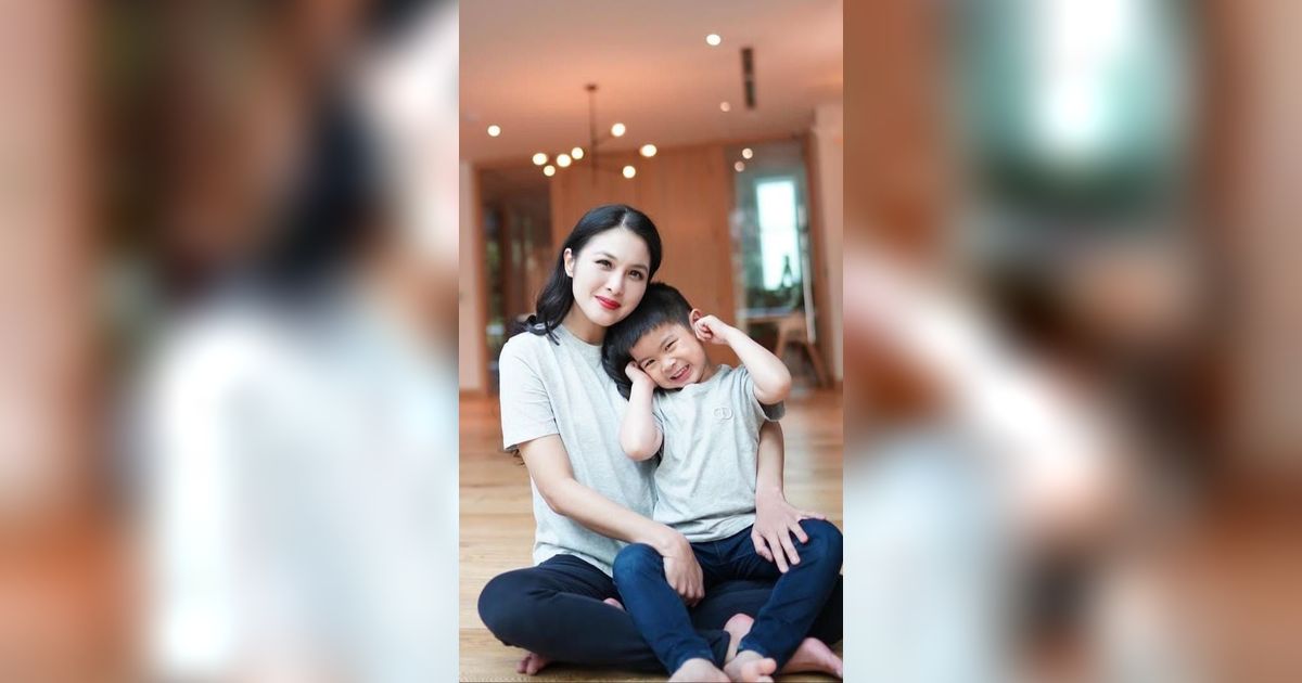 Genap Berusia 4 Tahun, Ini Potret Terbaru Mika Putra Bungsu Sandra Dewi yang Ganteng & Mirip Banget Sang Papa