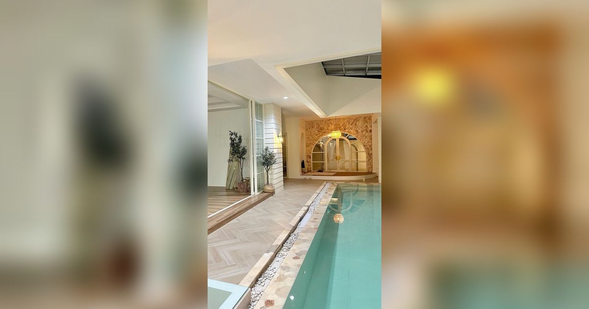 Mushola di Rumah dengan Desain Bernuansa Villa