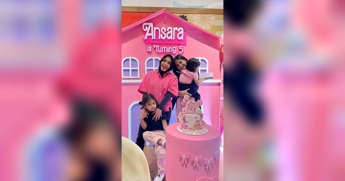 8 Foto Ulang Tahun Ansara Ke-5 Bertema Barbie, Dirayakan Bersama Keluarga