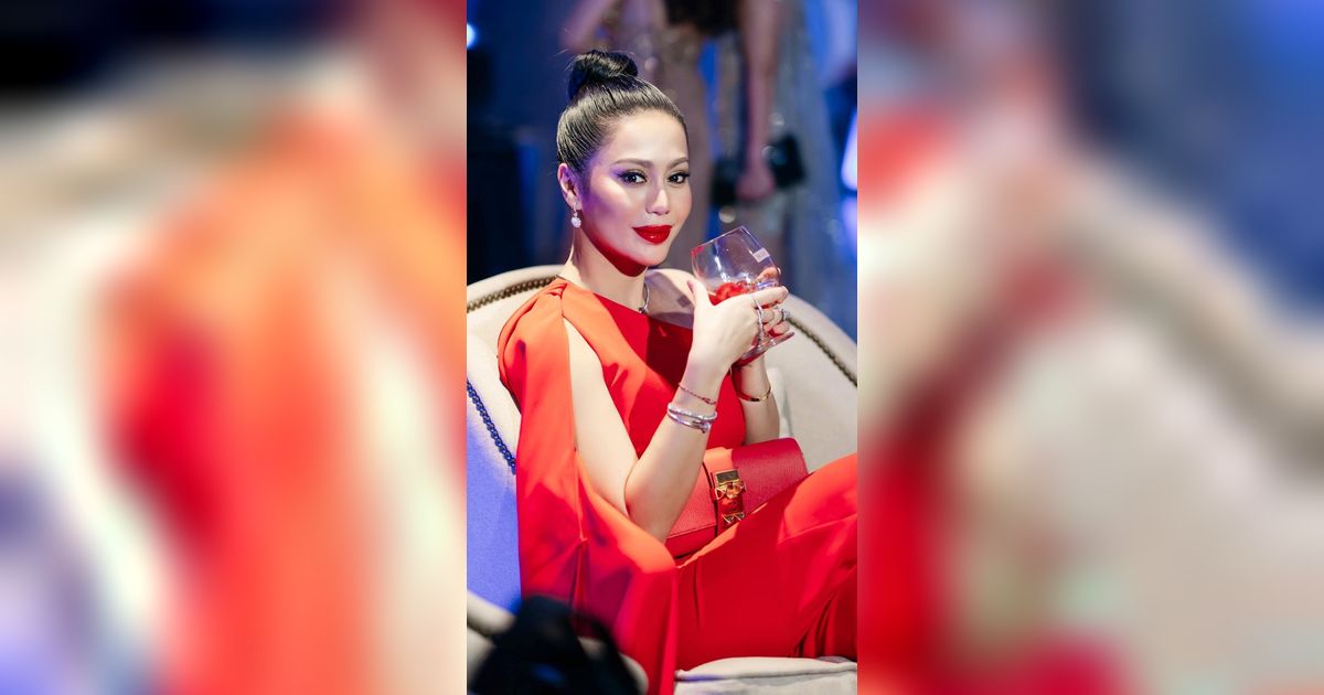 Artis Cantik Ini Dibully Suami Sendiri, Disebut Gendut Hingga Tak Mau Bercinta, Kini Penampilannya Berubah Drastis!