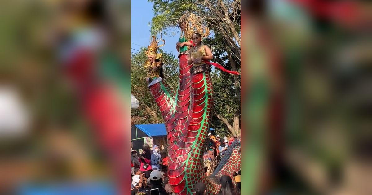 Viral Kostum Karnaval Siluman Ular Bak Sinetron Jadul, Keren Banget