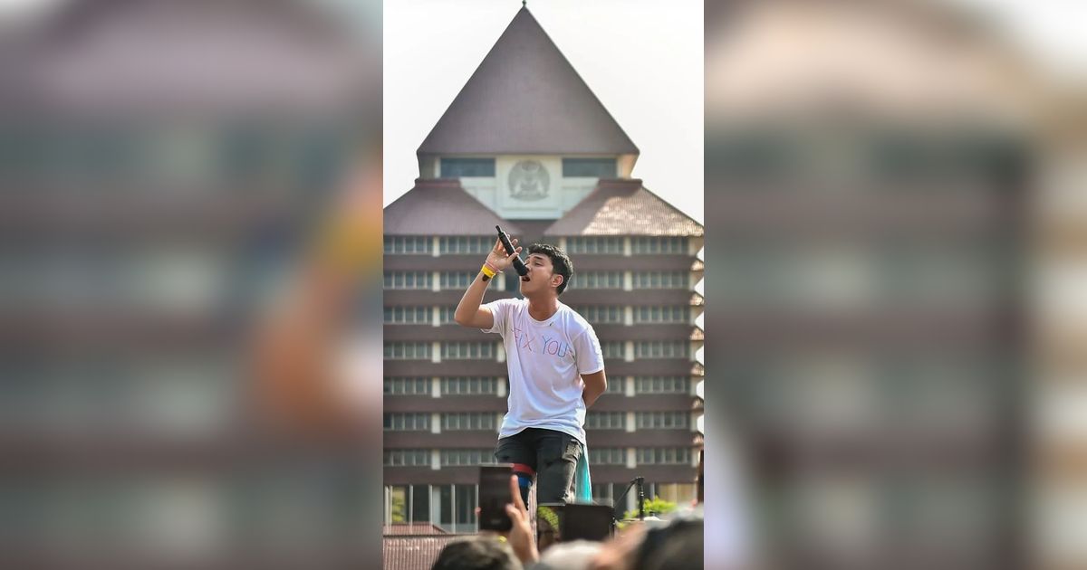 Dapat Rejeki Nomplok, Inilah 7 Potret Rumah Baru Aldi Taher, Berlantai 2 dengan Kolam Renang Gede Banget