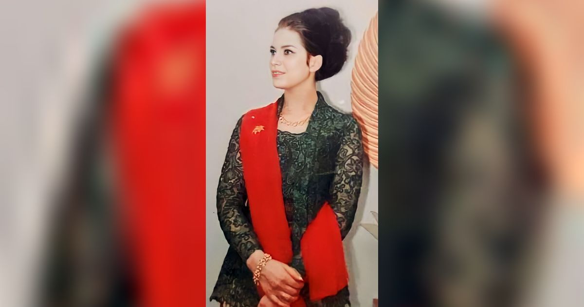 Pantas Anaknya Good Looking Semua, Bule Cantik Berkebaya Ini Adalah Ibu dari Dua Artis Populer, Siapa?