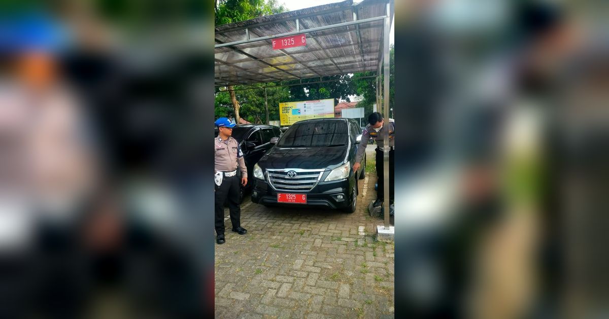 Viral Mobil Diduga Milik Pegawai Pajak Tabrak Pemotor di Bogor