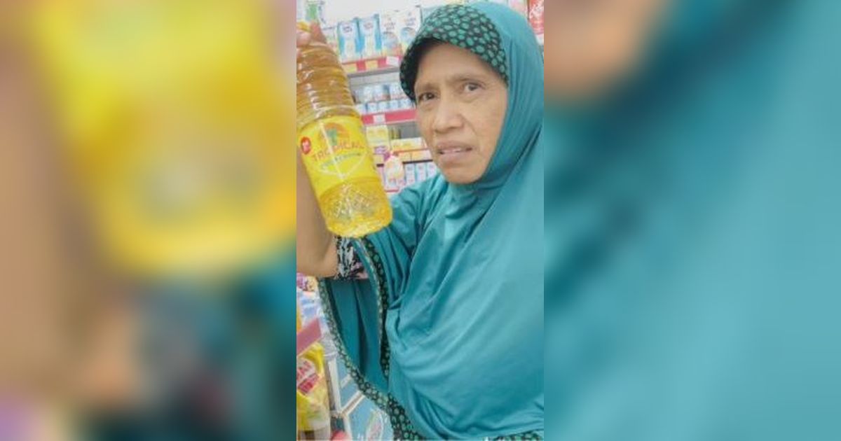 Momen Haru Seorang Ibu Minta Izin Setiap Belanja ke Sang Anak 'Dek Ibu Ambil Ini Boleh Gak'