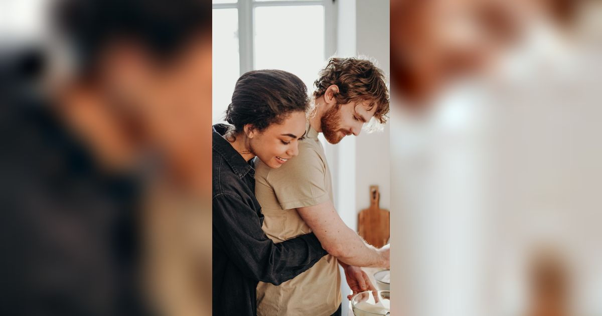 7 Arti Mimpi Didatangi Pacar ke Rumah, Bisa Bikin Hati Berbunga-Bunga