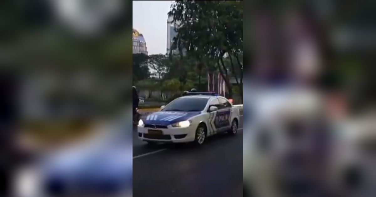 Patwal Polisi Terobos Iring-iringan KTT ASEAN Ternyata Mau Amankan Jalan Jokowi, ini Penjelasan Dirlantas Polda Metro
