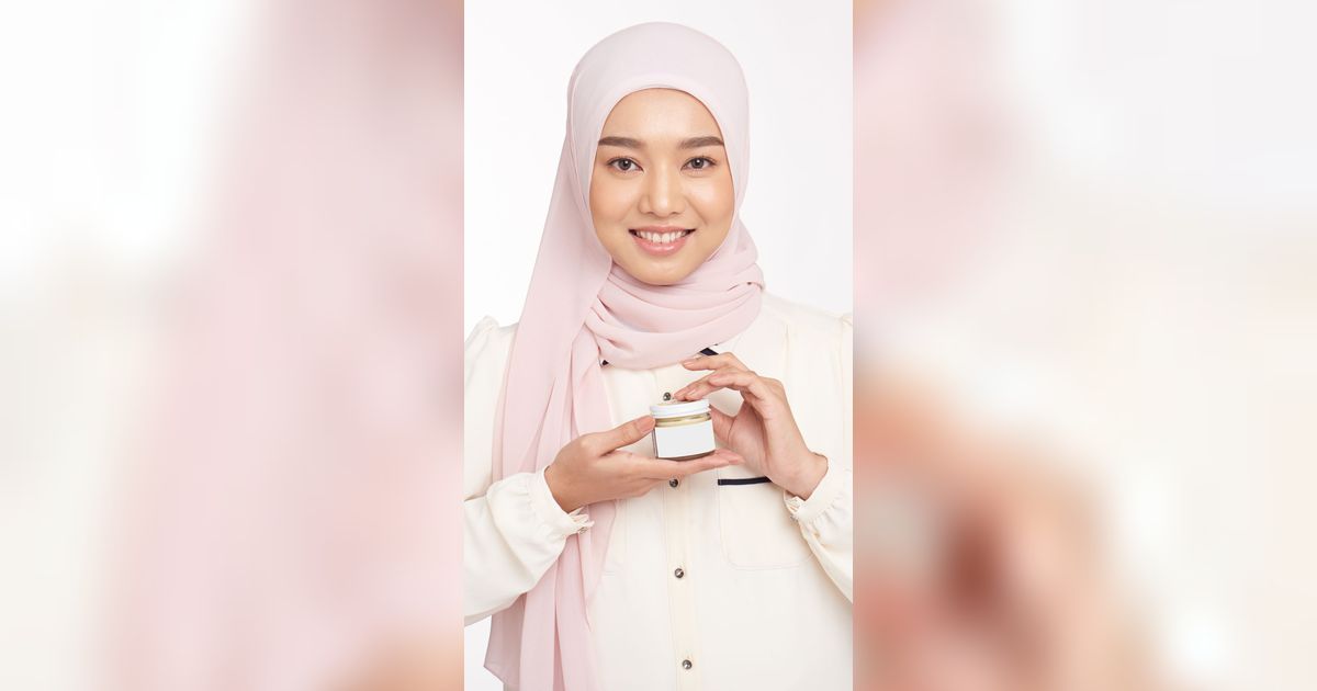 Apakah SPF Cocktailing Aman Bagi Kulit? Begini Kata Dermatologis