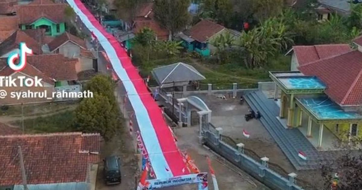 Semarakkan HUT ke-79 RI, Aksi Warga Majalengka Pasang Bendera Merah Putih Sepanjang 800 Meter Ini Viral