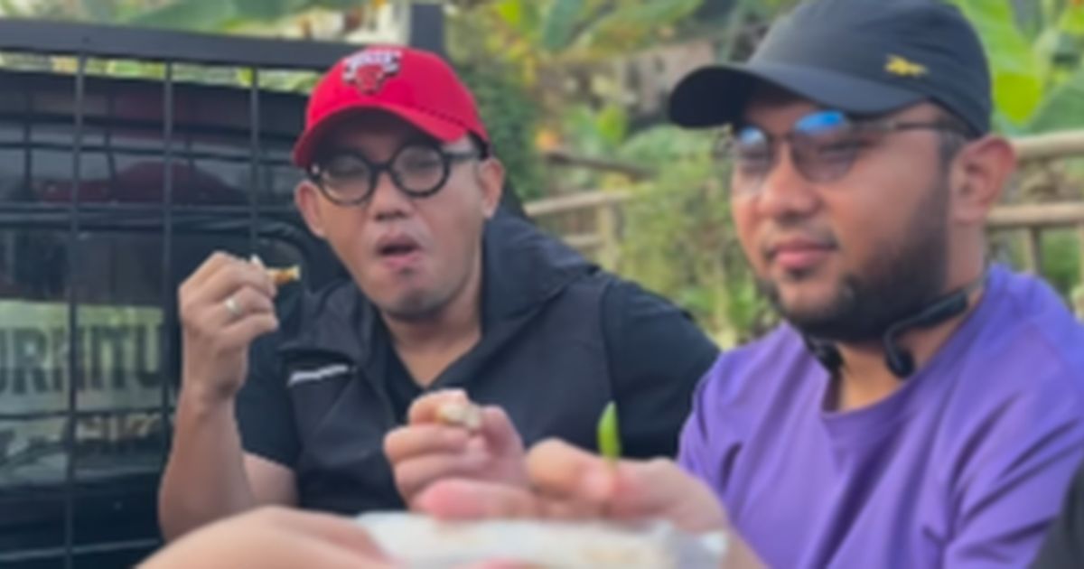 Anak Buah Prabowo Subianto Naik Mobil Bak Terbuka Sambil Makan Gorengan bareng Teman-Teman, Aksinya Tuai Sorotan