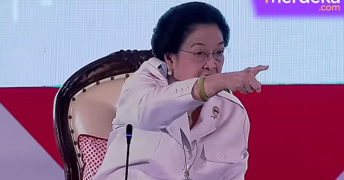 Momen Megawati Tunjuk-Tunjuk Jenderal TNI, Ngegas Sindir Kapolri Jika Polisi Berani Tangkap