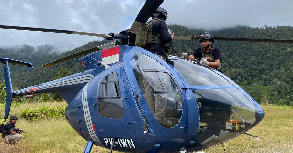 VIDEO: Ngeri! Penampakan Lubang Peluru Bukti KKB Tembaki Helikopter Tewaskan Pilot Glen di Timika