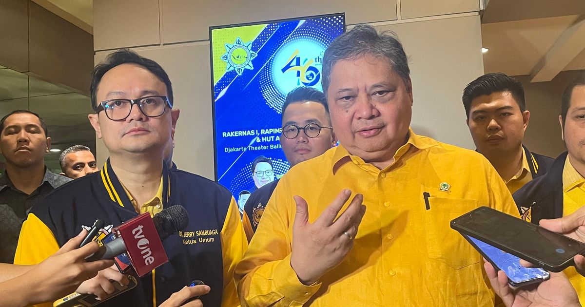 Mundur dari Kursi Ketum Golkar, Airlangga Mau Kemana?