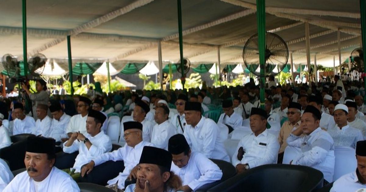 Janji Cak Thoriq-Ning Fika di Depan Kiai dan Guru Ngaji, Beri Bantuan untuk Pesantren Jika Menang Pilkada Lumajang