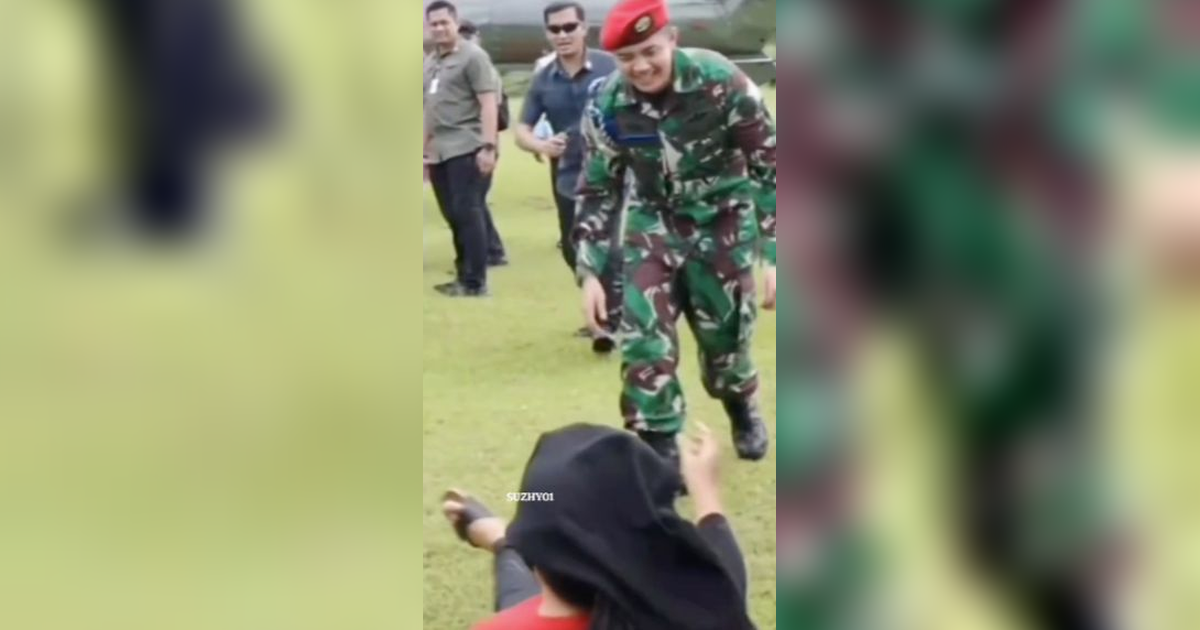 ⁠Perempuan Baju Merah Lari lalu Jatuh, Ditolong Mayor Teddy Indra jadi Salting