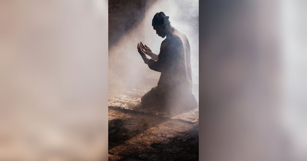 Doa dan Cara Menghilangkan Sihir dalam Tubuh Sendiri, Salah Satunya Perbanyak Amal Saleh