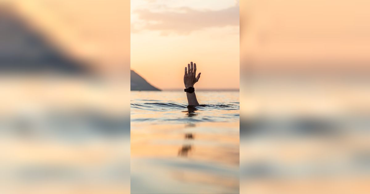 9 Arti Mimpi Tenggelam di Laut Tapi Selamat, Pertanda Terjebak dalam Situasi Sulit