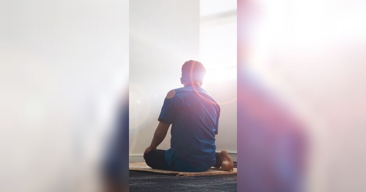 5 Doa Memohon Pertolongan Allah Saat Terdesak yang Mudah Dihafal