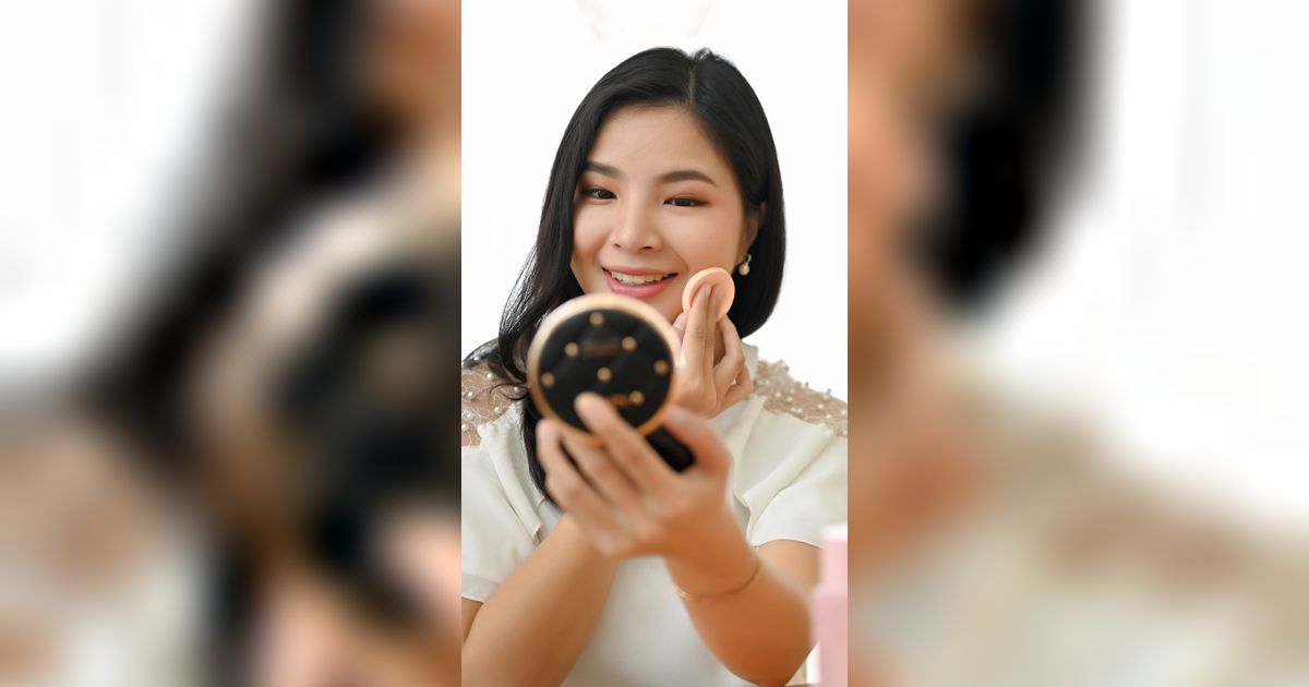 Trik Hemat Pakai Cushion dengan Hasil Riasan Flawless