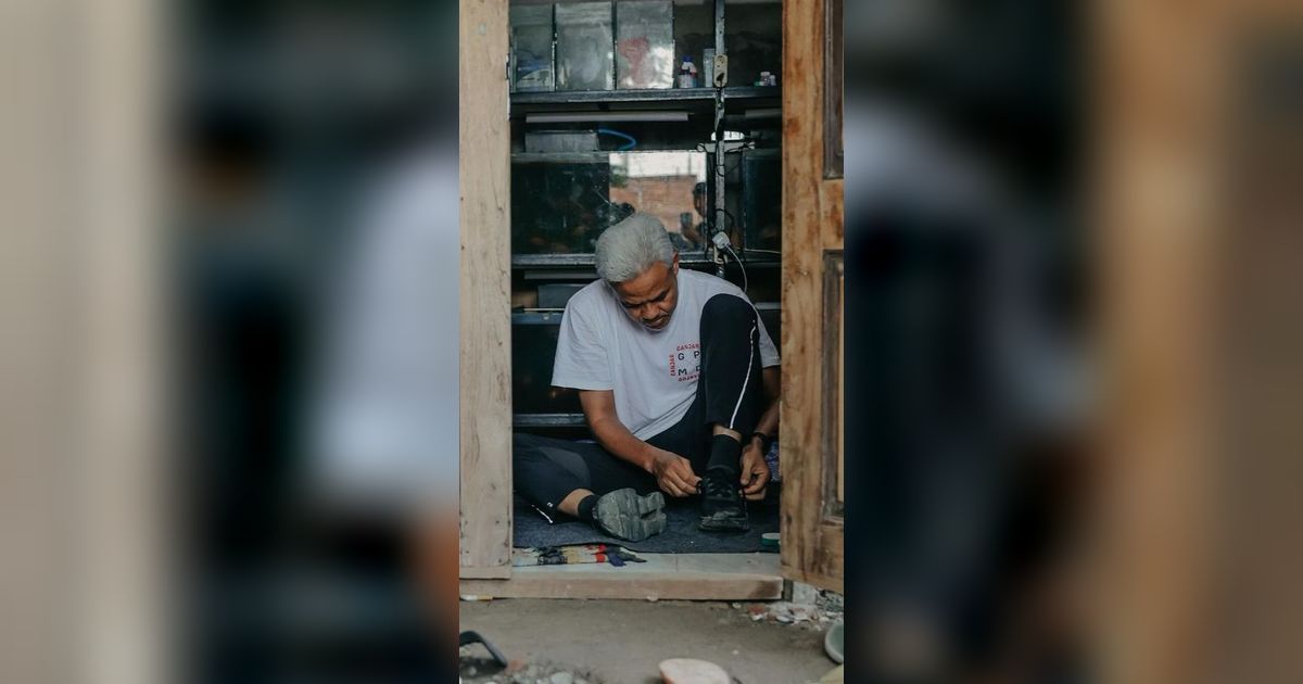 Foto-Foto Ganjar Pranowo Menginap di Rumah Warga, Sederhana Banget!
