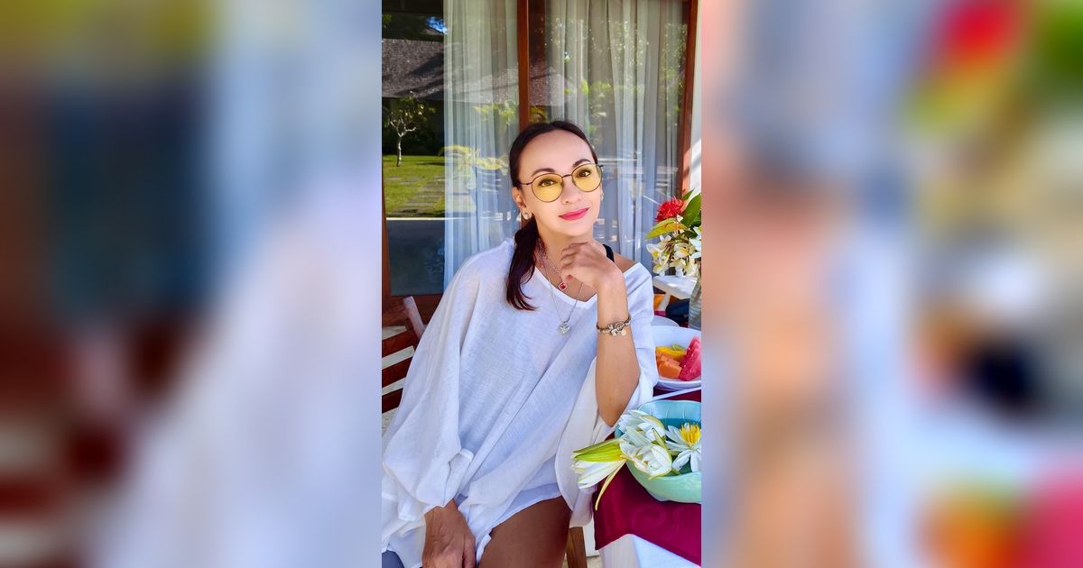 Penampakan Rumah Artis Senior Gladys Suwandhi, Dapurnya Punya Desain Super Unik!