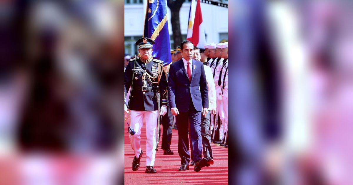 VIDEO: Jokowi Pamer Rasa Puas Menhan Filipina Pakai Kapal Perang Buatan Indonesia