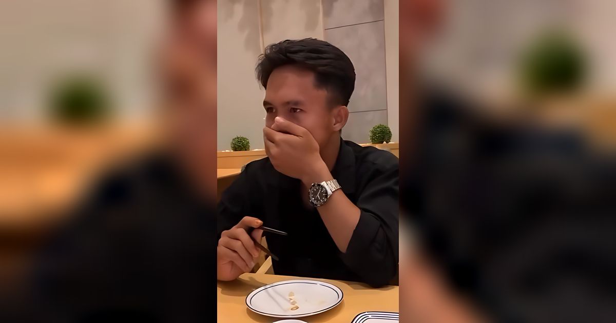 Ngakak! Diajak Ceweknya Makan Sashimi di Restoran Jepang, Cowok Ini Auto Mual-Mual Tapi Tetap Berjuang Tidak Muntah karena Ada Ayang