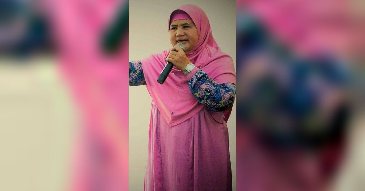 Viral Dijuluki Duta Menantu Indonesia, Potret Rumah Mamah Dedeh Ini Bikin Melongo, Mewah Berlapis Emas!