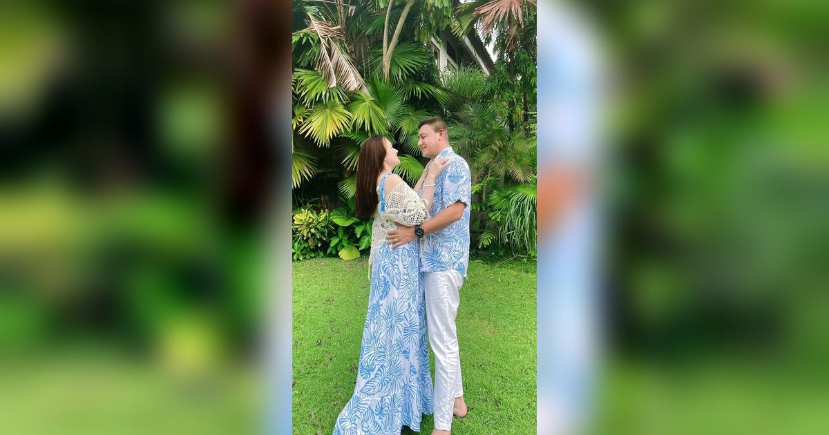 Bucin Banget! 7 Potret Teuku Rafly Mantan Suami Tamara Bleszynski Bareng Istri