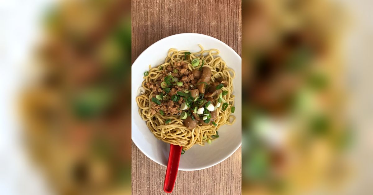 2 Resep Mie Ayam Jamur Tiram, Bikin Sendiri di Rumah Yuk